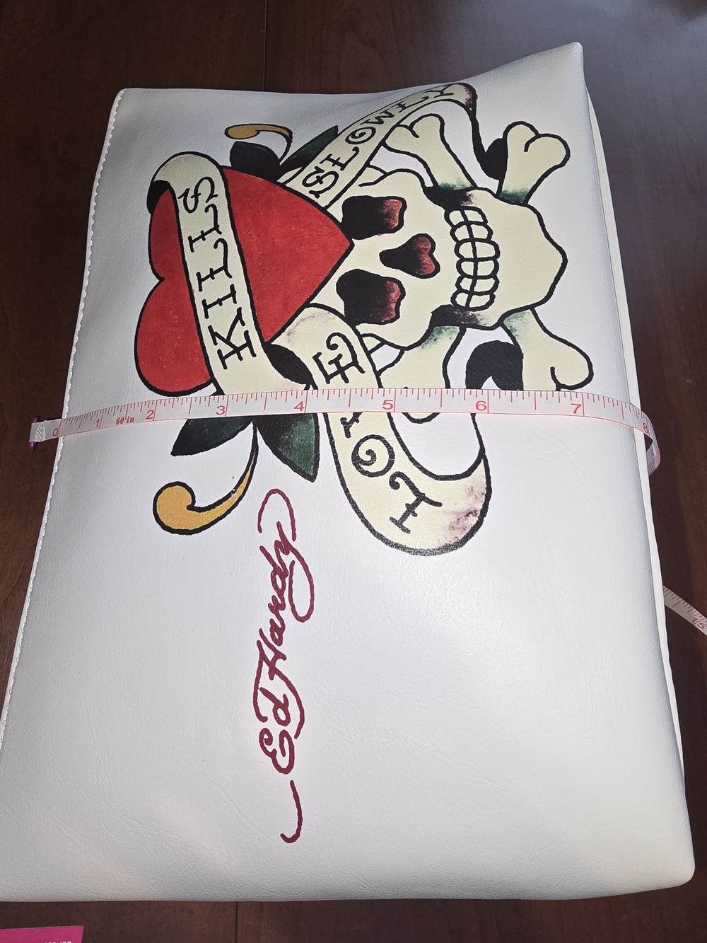 🌼 Ed Hardy NWT White Tattoo-Print Zip Pouch with Red Heart & Green Accents - Picture 7 of 7